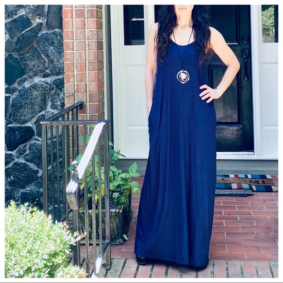 NAVY BLUE LOOSE FIT SIDE POCKETS TANK MAXI DRESS - Picture 6 of 11